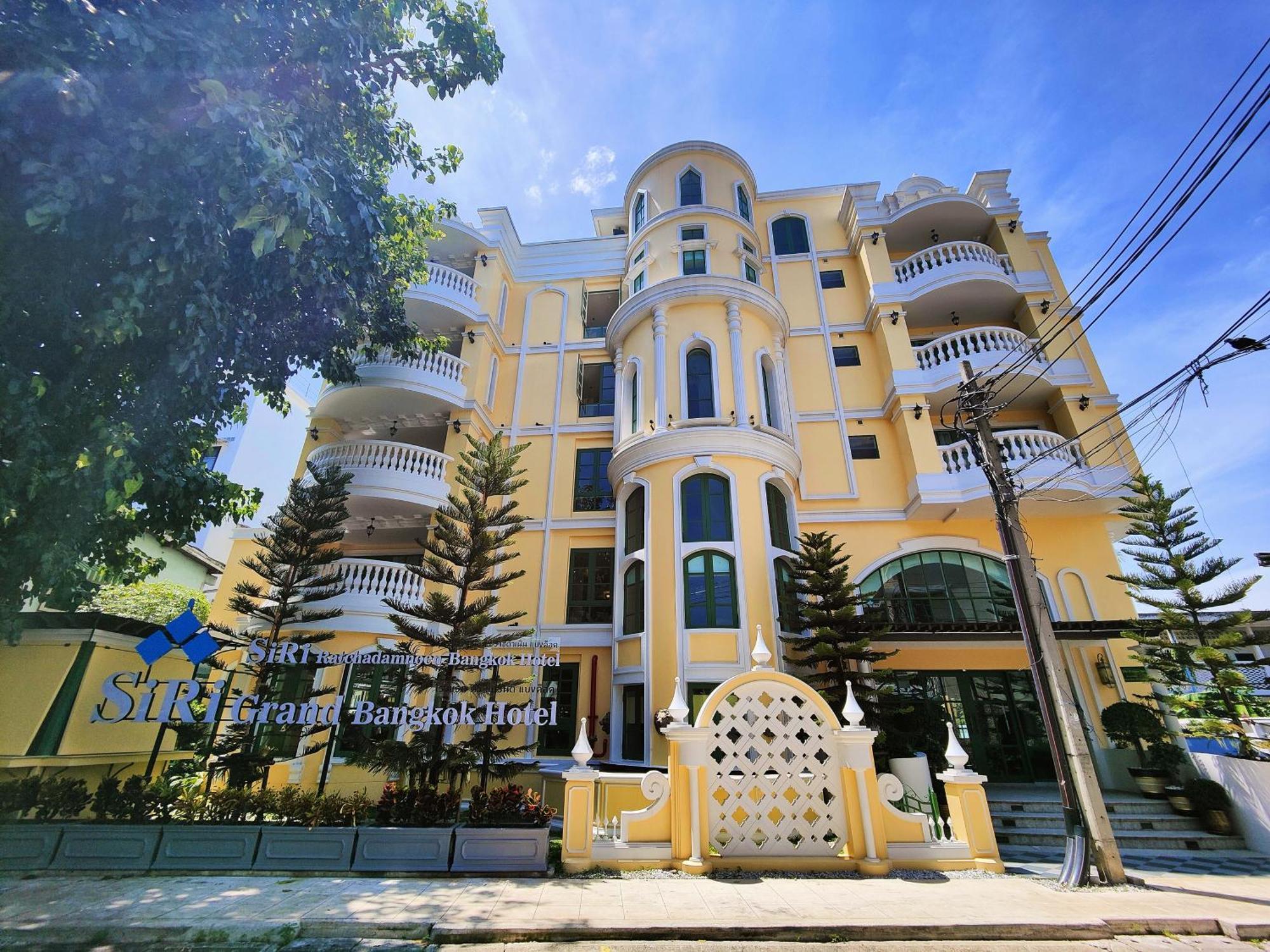 Siri Grand Bangkok Hotel Екстериор снимка